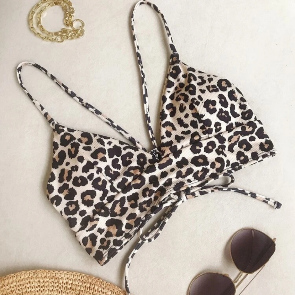 Super cute leopard bathing suit top size large
